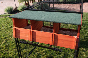 Rugged Ranch™ Spring Fling Mobile Coop (up to 9 chickens)